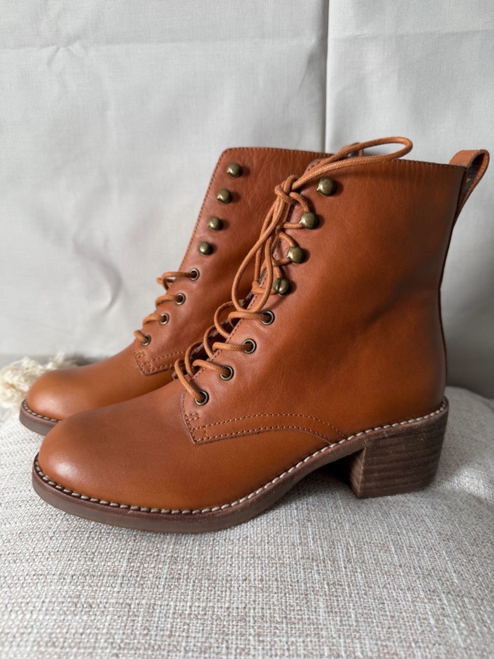 Madewell Patti Lace-Up Leather Ankle Boots (i179)